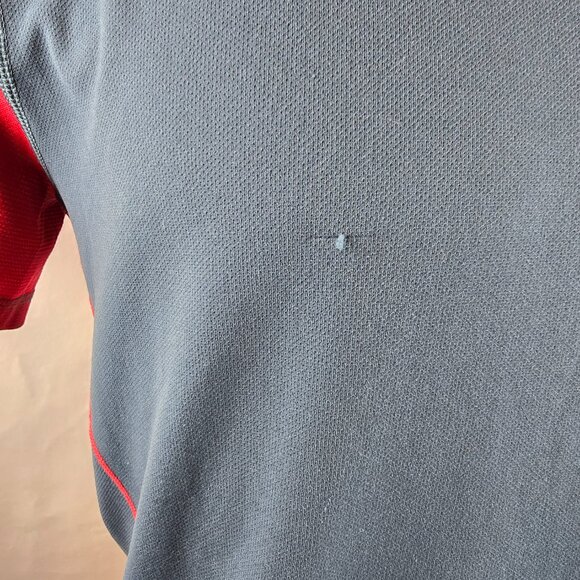 The North Face Shirt Mens Medium Gray Red Performance Outdoors Crew Neck Hiking - Picture 4 of 16